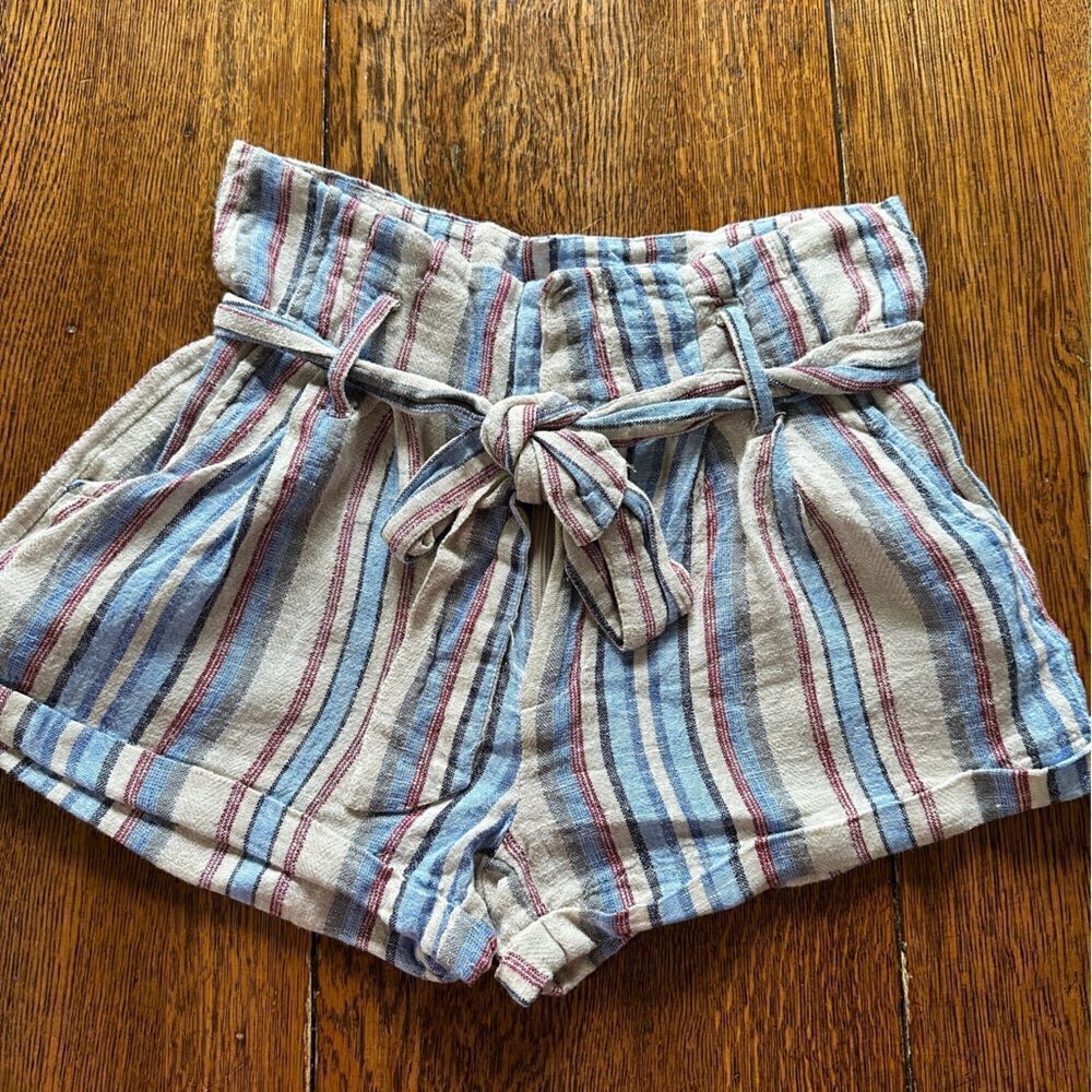 Sky and Sparrow striped linen Boho shorts. Size S